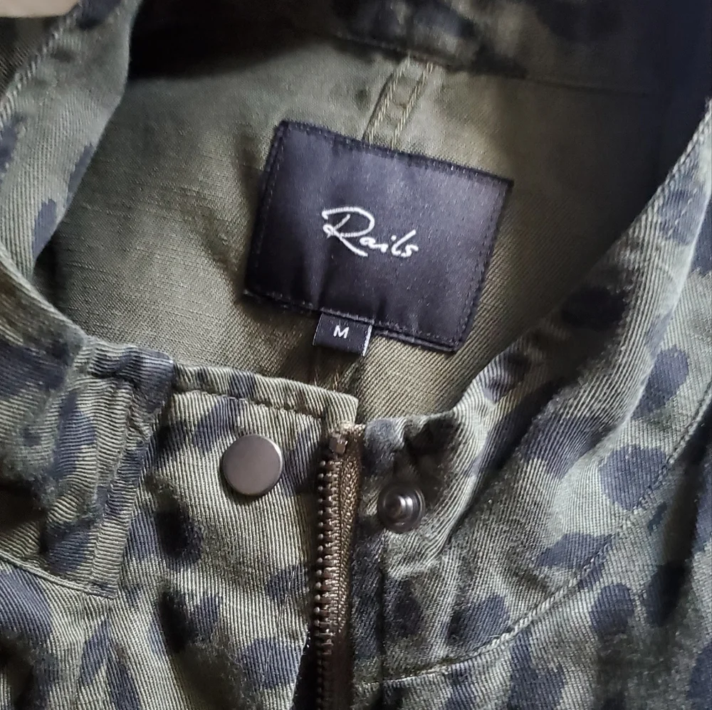 Cheetah 🐆 Utility Jacket - Picture 7 of 8